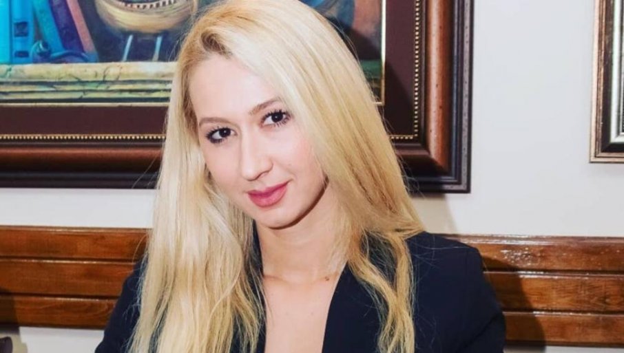 Suspendovana advokatica Mirjana Pajković poziva na protest ispred Advokatske komore: Na Instagramu objavila poziv na protest koristeći sliku ubijenog Vujovića