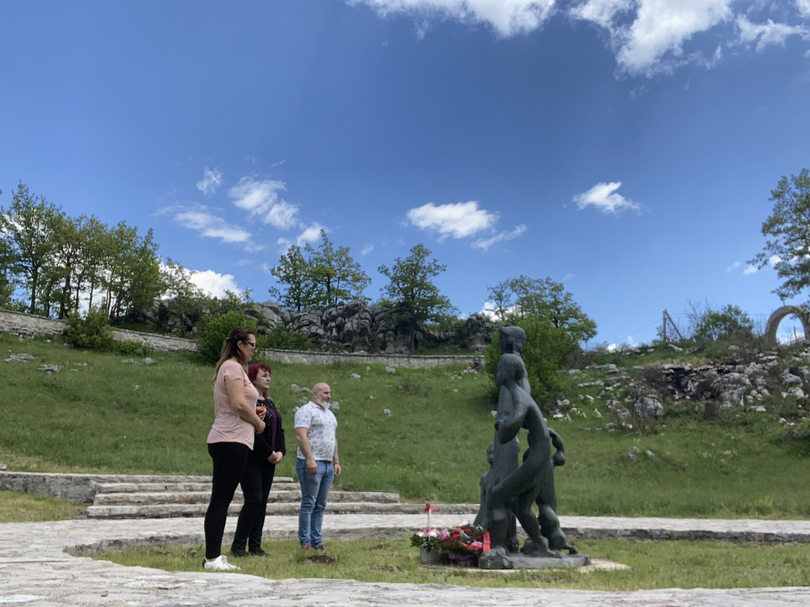 GI 21. maj odala počast žrtvama fašističkog terora u Dolima