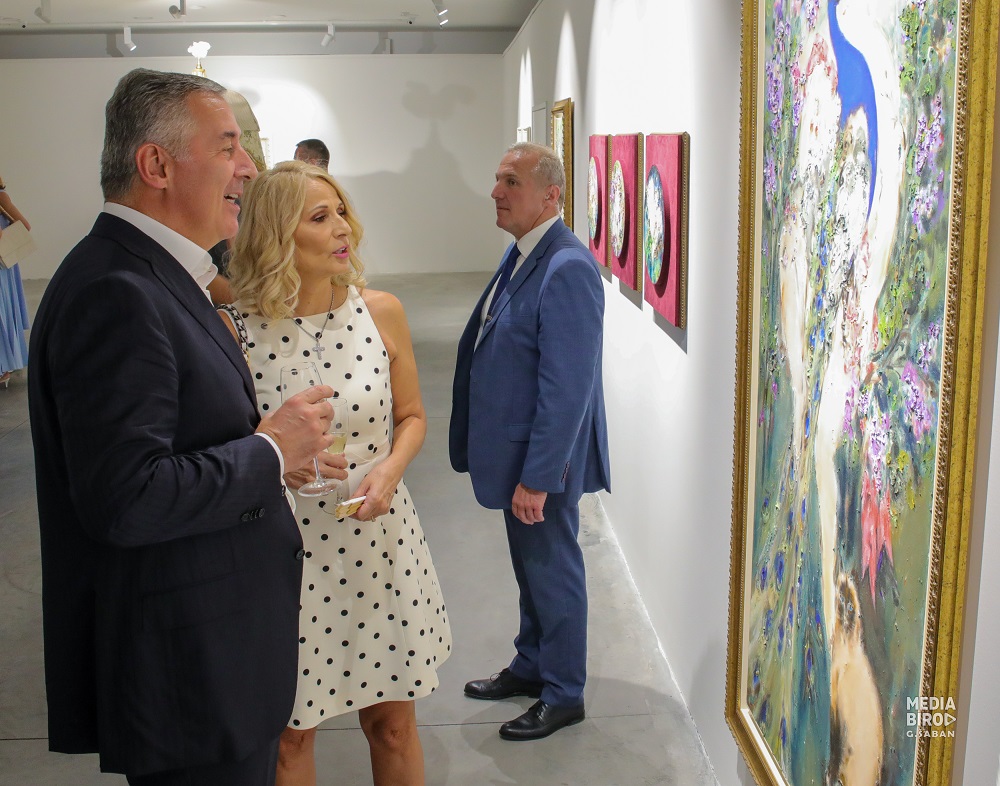U Modernoj galeriji otvorena izložba Srđana Vukčevića ”Divinske promenade”