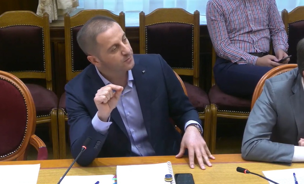 ODBOR O ZADUŽENJU – Šehović Spajiću: Vlada i Parlament ne funkcionišu po principu časne riječi i ”bez majke”, nego po principu dokumenata