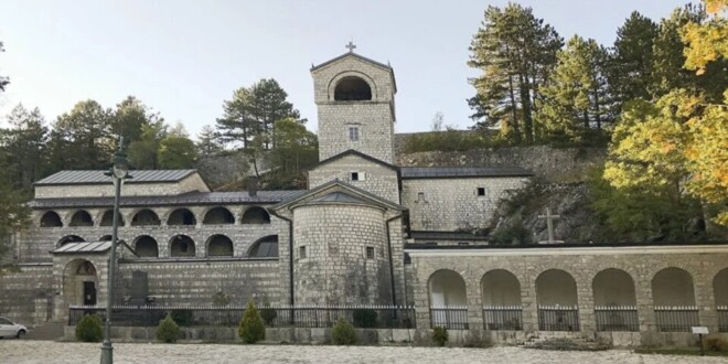 UIP: Zaustavljeni radovi na Cetinjskom manastiru do ispunjenja zakonskih obaveza