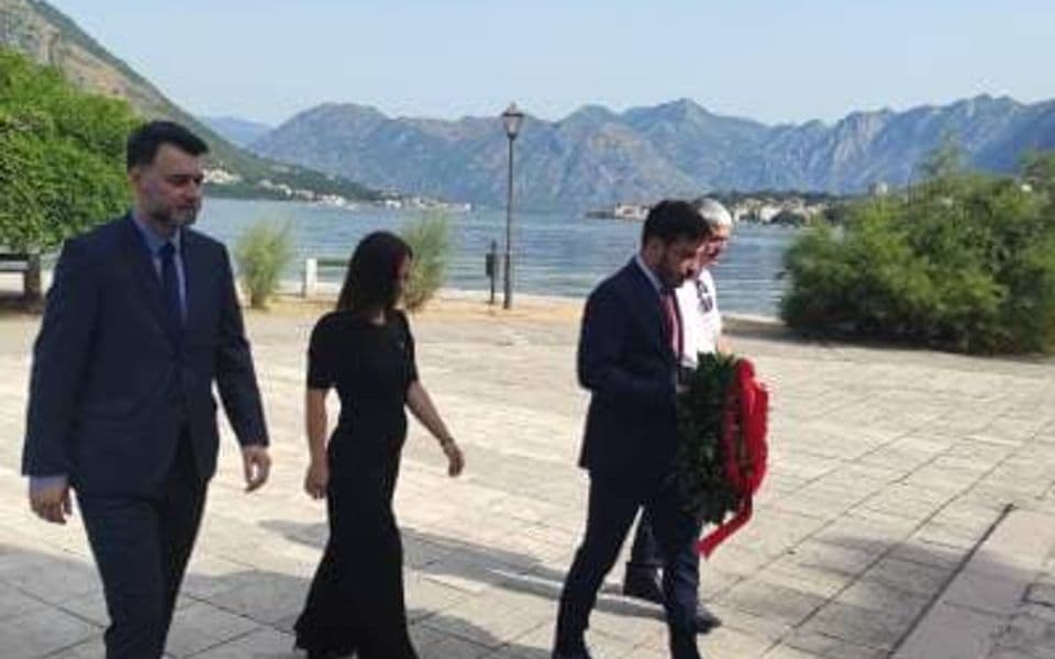 Delegacija Opštine Kotor položila vijenac