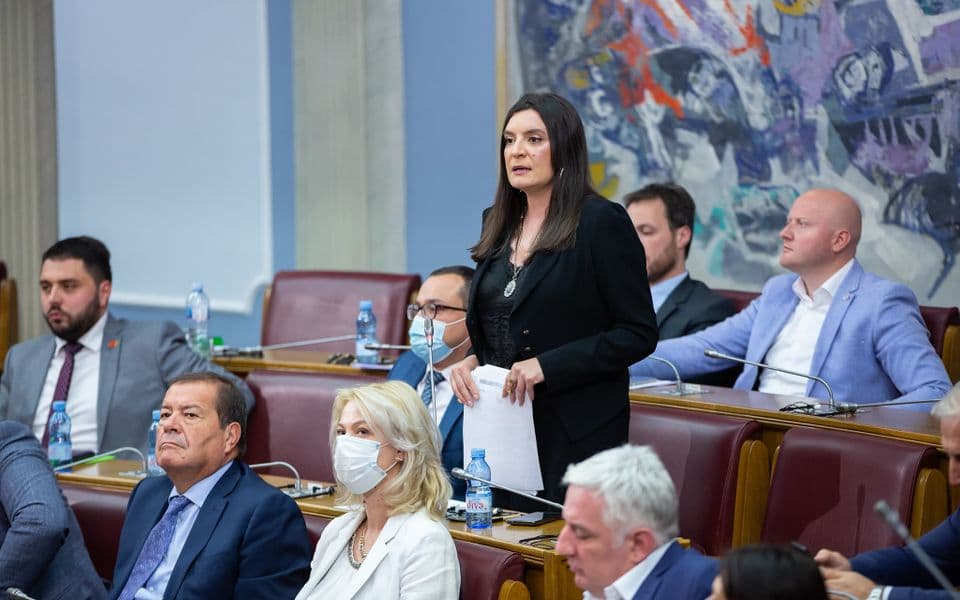 Paunović: Znaju li ministri eksperti kako žive građani?