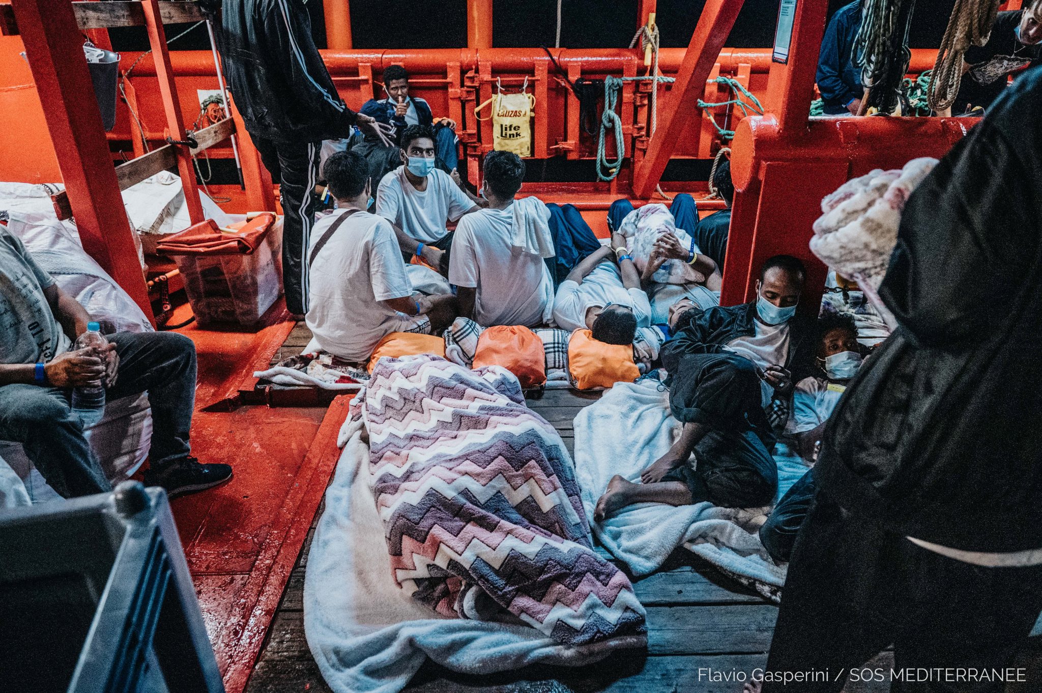Italija otvorila luku za humanitarni brod sa 572 migranta
