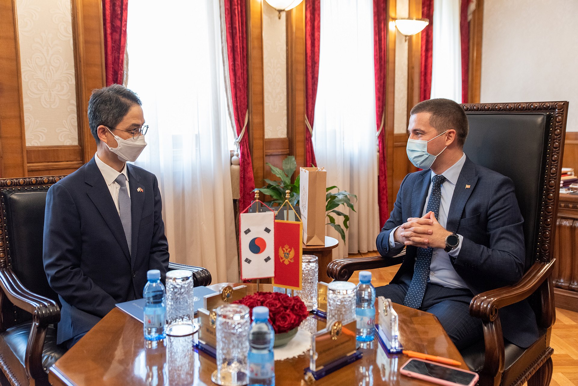 Bečić sa ambasadorom Republike Koreje razgovarao o brojnim potencijalima za saradnju