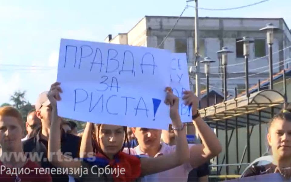 Protest u Gračanici zbog pritvora Jovanoviću
