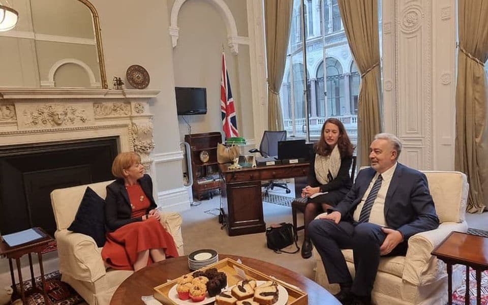 Mortonova poručila Krivokapiću: Progres i uspjeh Vlade izuzetan, imate podršku na UK na tom putu