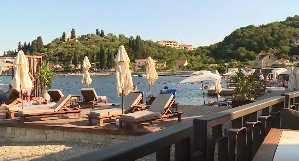 Katić: U Herceg Novom 80 odsto turista u odnosu na 2019.