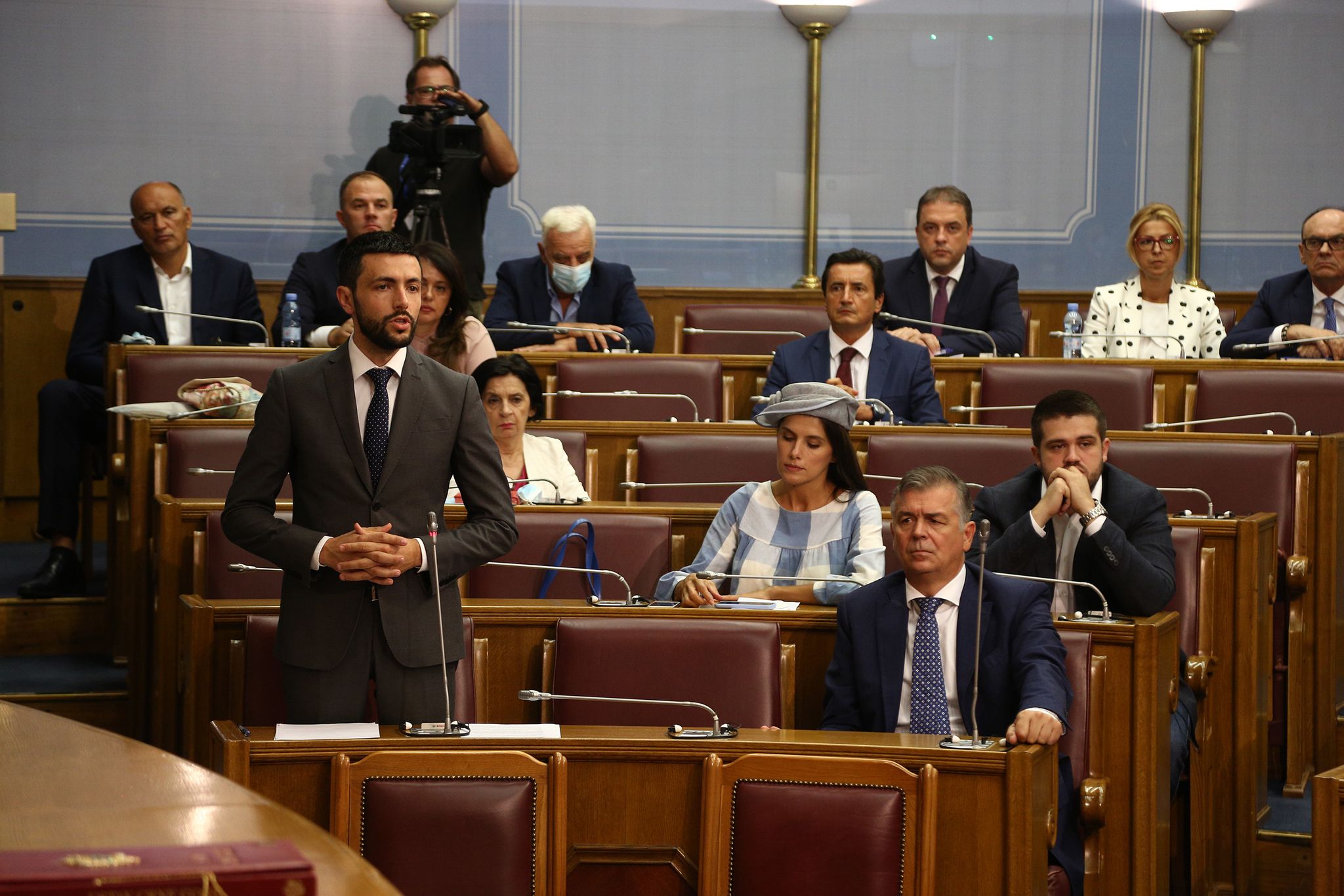 Živković: Krivokapićeva Vlada otjerala investitore i građane dovela na nivo podjele bonova za hranu