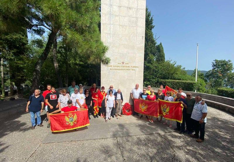 Naša je obaveza i čast da kao dostojni nasljednici naših časnih predaka i slavne istorije, istrajemo na putu stvaranja moderne države koja počiva na temeljima antifašizma