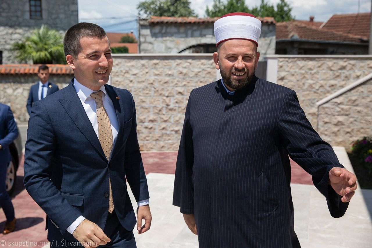 Bečić razgovarao sa reisom Fejzićem i čestitao Kurban Bajram: Isticanjem vrijednosti mira, tolerancije i zbližavanja potvrđujemo zajedničku odlučnost u afirmaciji koncepta mirnog suživota