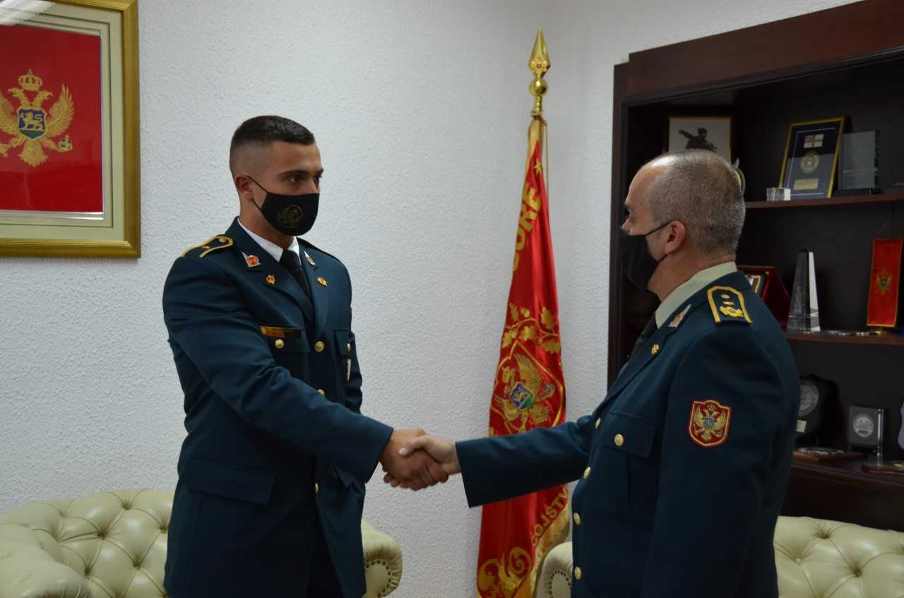 Potporučnik Lončar upućen u Grčku na postdiplomske studije
