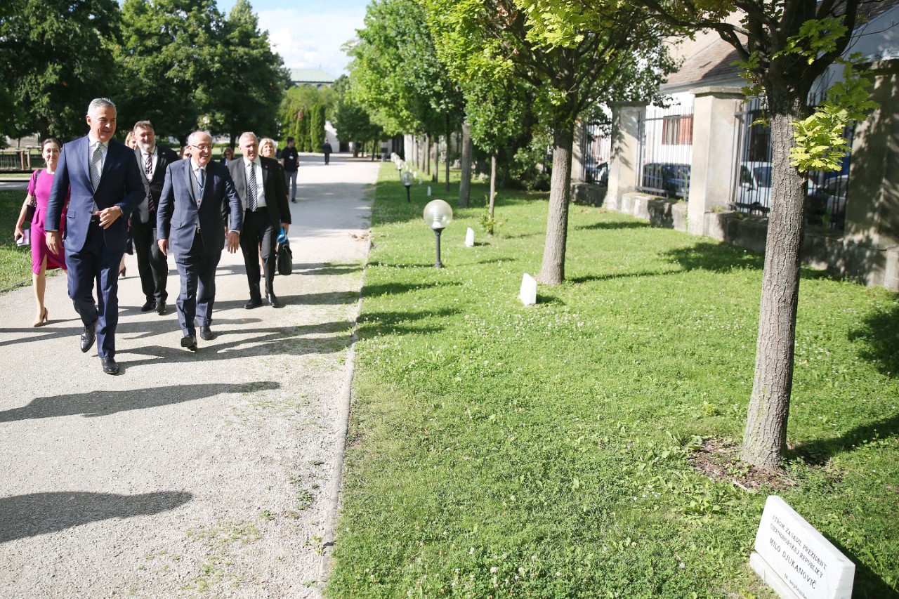 Đukanović posjetio Predsjednički park u Bratislavi (VIDEO/FOTO)