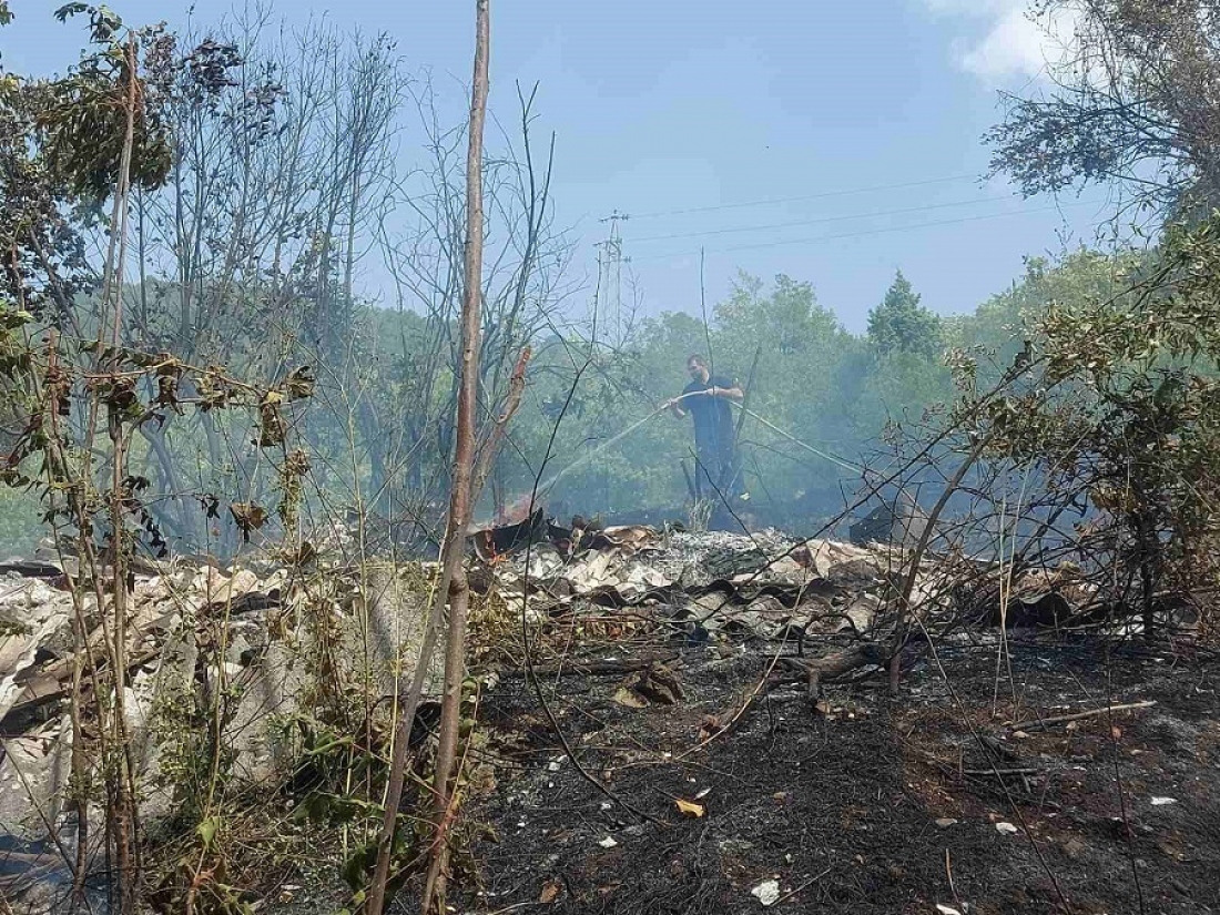 Na Cetinju alarmantno zbog nepristupačnog terena, povrijeđen vatrogasac