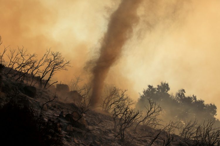 Požari i u Albaniji – ugrožena naseljena mjesta, naređena evakuacija