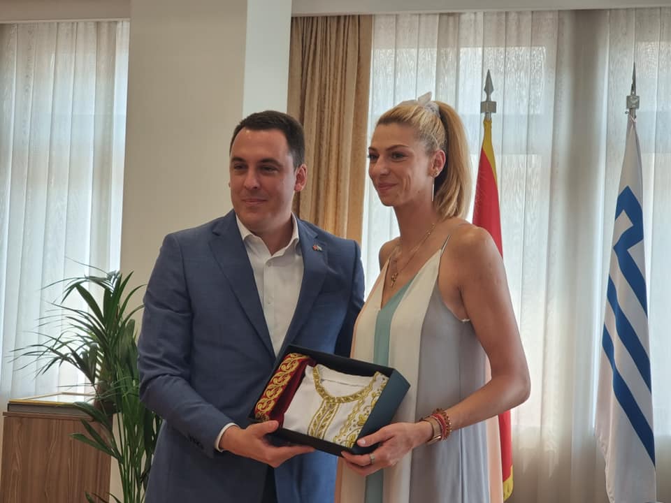 Vuković ugostio Mariju, od Glavnog grada joj uručeno 5.000 eura