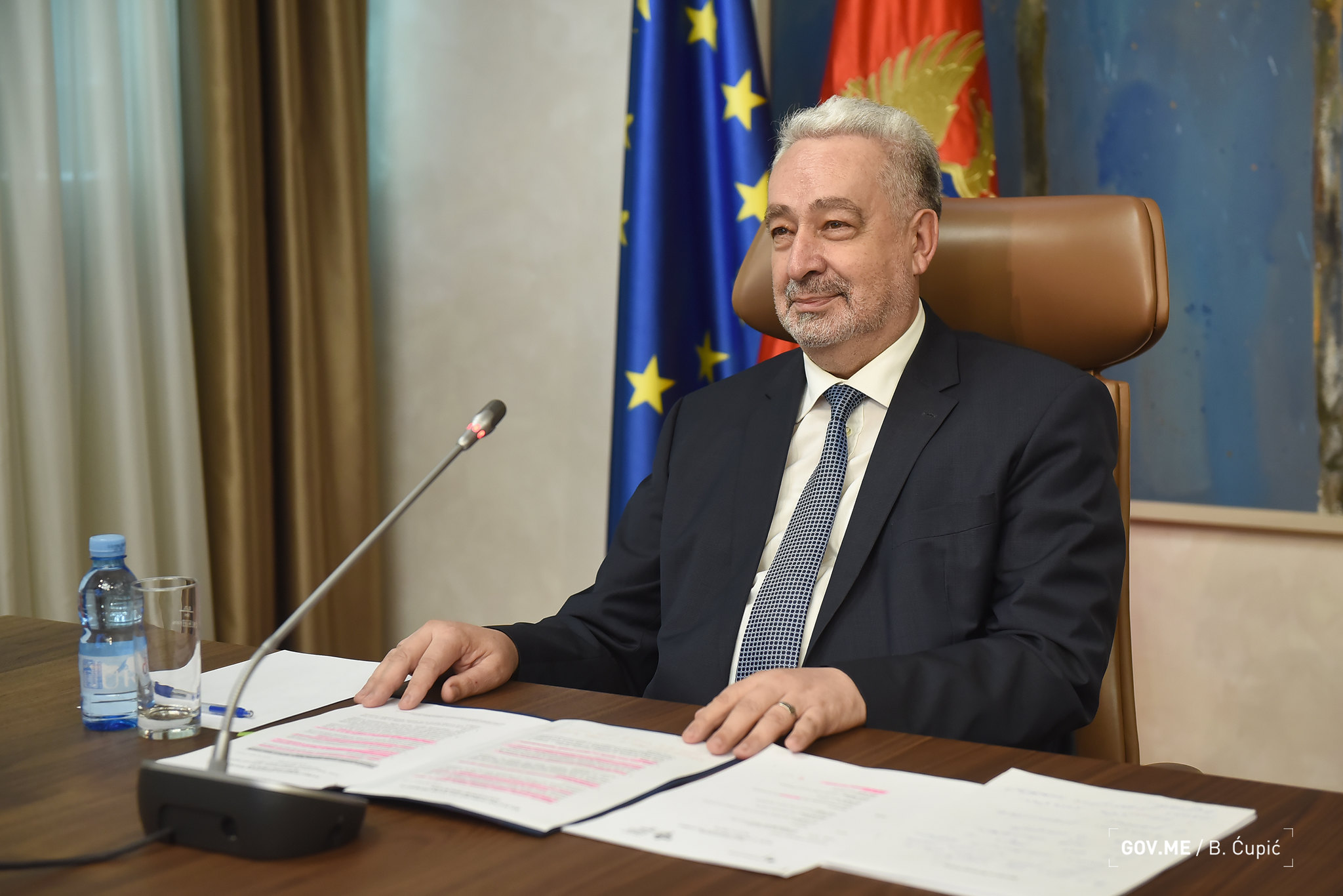 Kabinet premijera: O „rezultatima” DPS-a u borbi protiv korone govore brojke koje ruše opasnu i volšebnu statistiku o tzv. corona free destinaciji