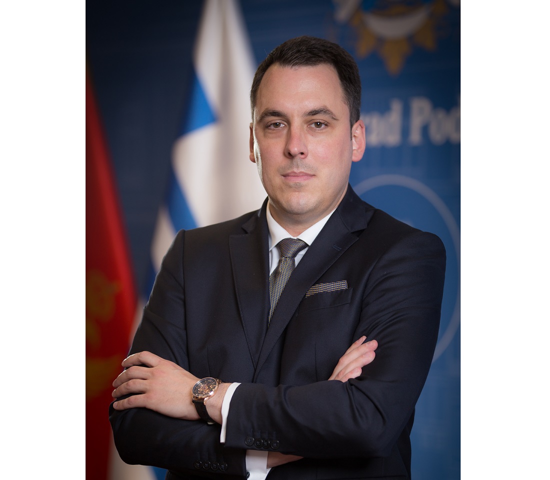 Vuković: Grad spreman da plati 50 hiljada eura za prevoz đaka OŠ Vladimir Nadzor u druge škole