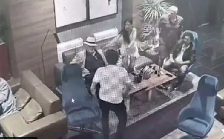 Pogledajte snimak tuče Bjelogrlića i Antonijevića (VIDEO)