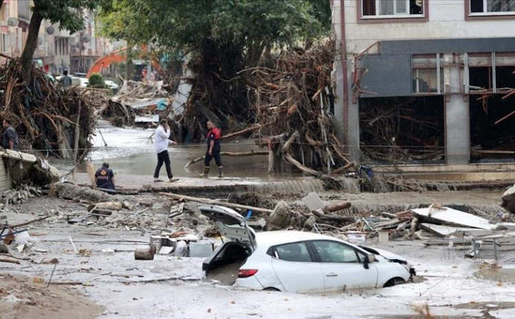 Poplave u Turskoj odnijele devet života
