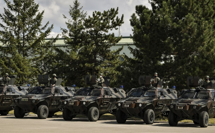 Kosovo dobilo američku donaciju od 55 oklopnih vojnih vozila