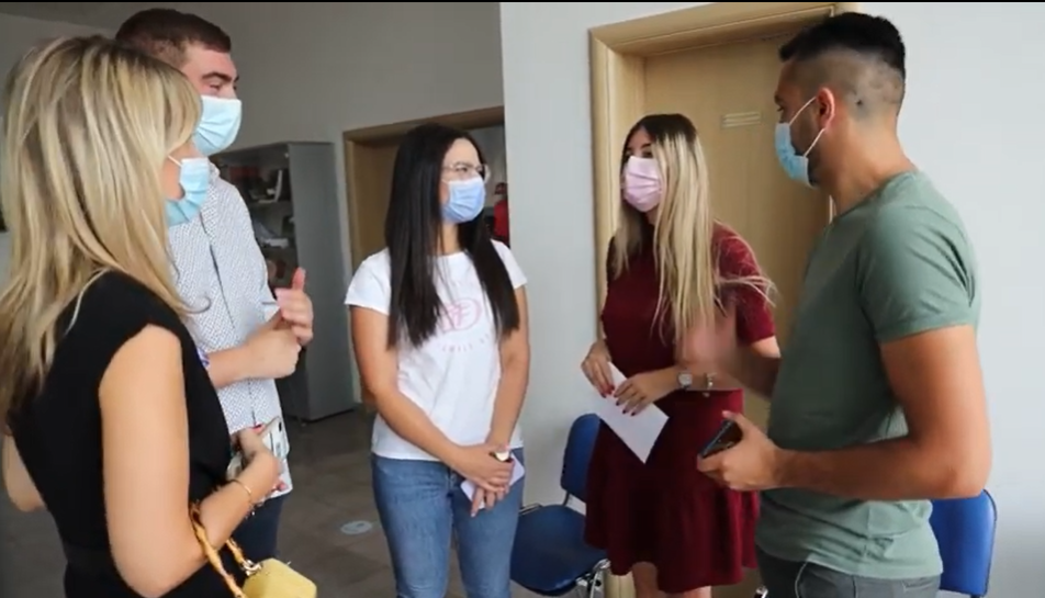 Članovi Savjeta mladih DPS-a se vakcinisali pa pozvali građane da učine isto (VIDEO)