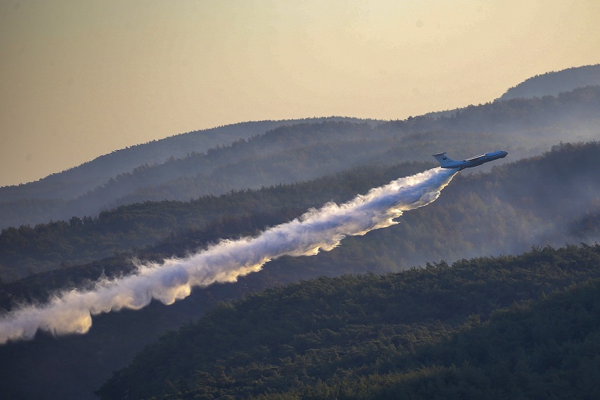 Turska: Srušio se avion za gašenje požara, poginulo osam članova posade