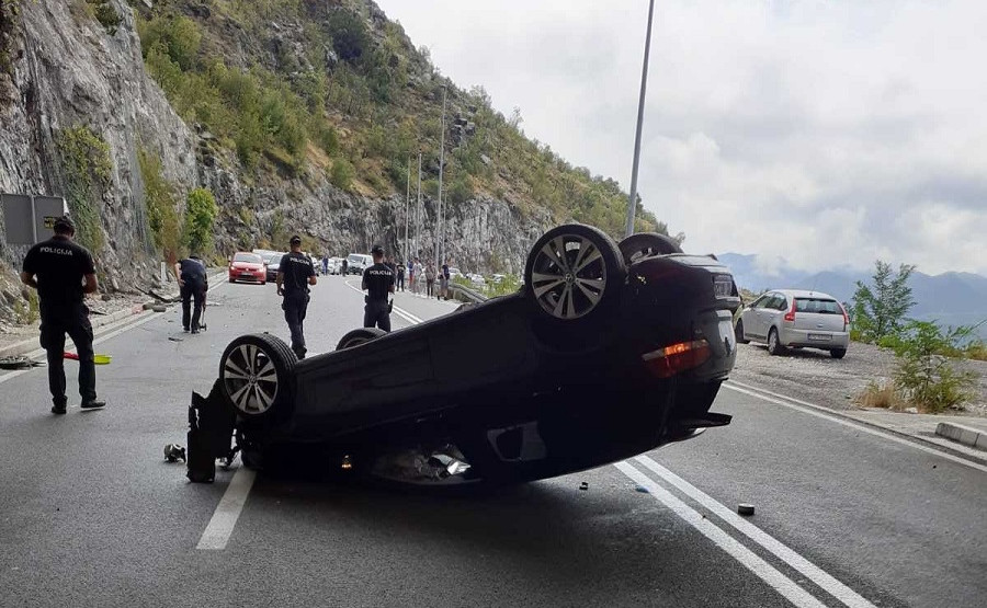 Saobraćajna nezgoda kod tunela Mekavac, jedna osoba povrijeđena