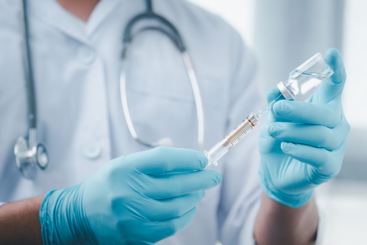 Fajzer dostavio podatke FDA o djelovanju treće doze protiv aktuelnih sojeva