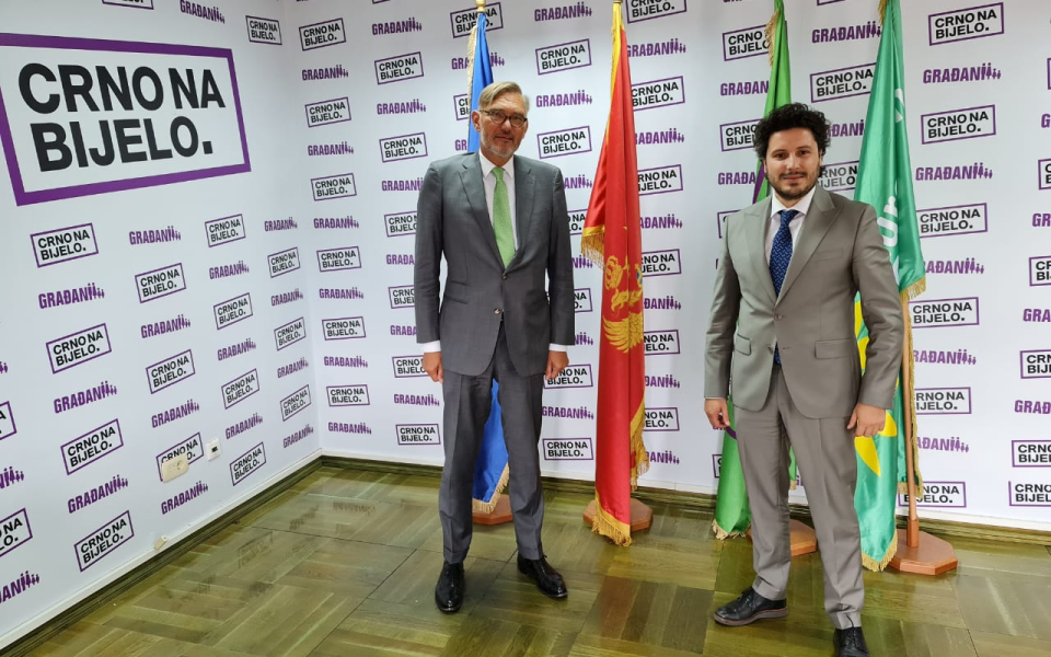 Veber Abazoviću: Cijenimo profesionalan i odgovoran pristup policije kojim su izbjegnuti veći sukobi