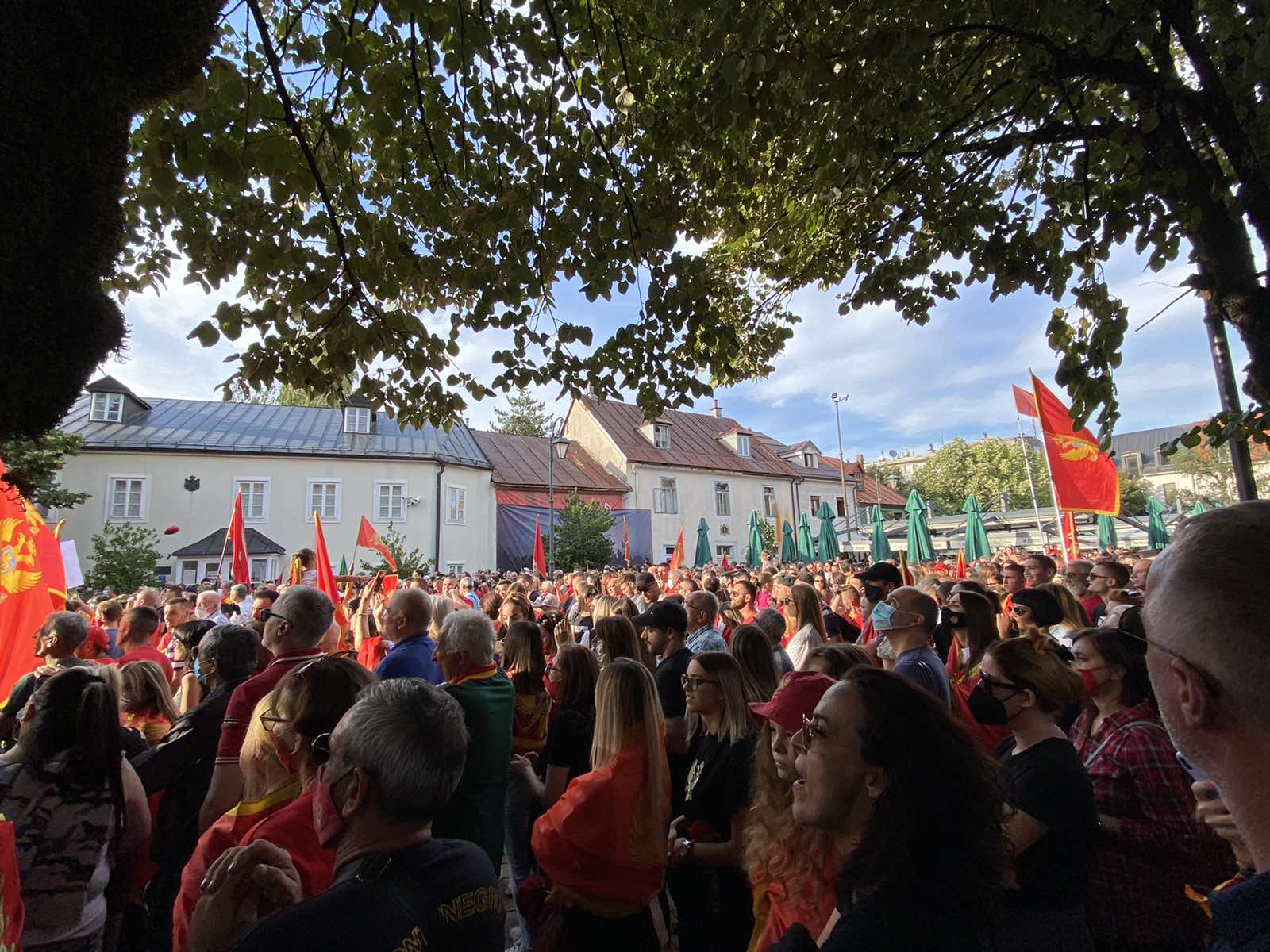 VIDEO: Intoniranje himne na Cetinju