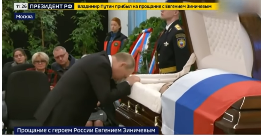 Vladimir Putin se oprostio od poginulog prijatelja kao svaki “običan čovjek” (VIDEO)