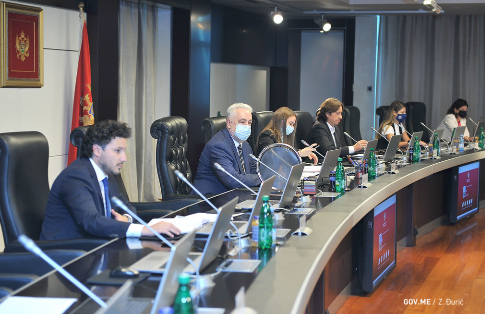 Odluke Vlada: Vlada prodaje pšenicu za 2,4 miliona eura, Zakon o potpomognutoj oplodnji, novi Park prirode…
