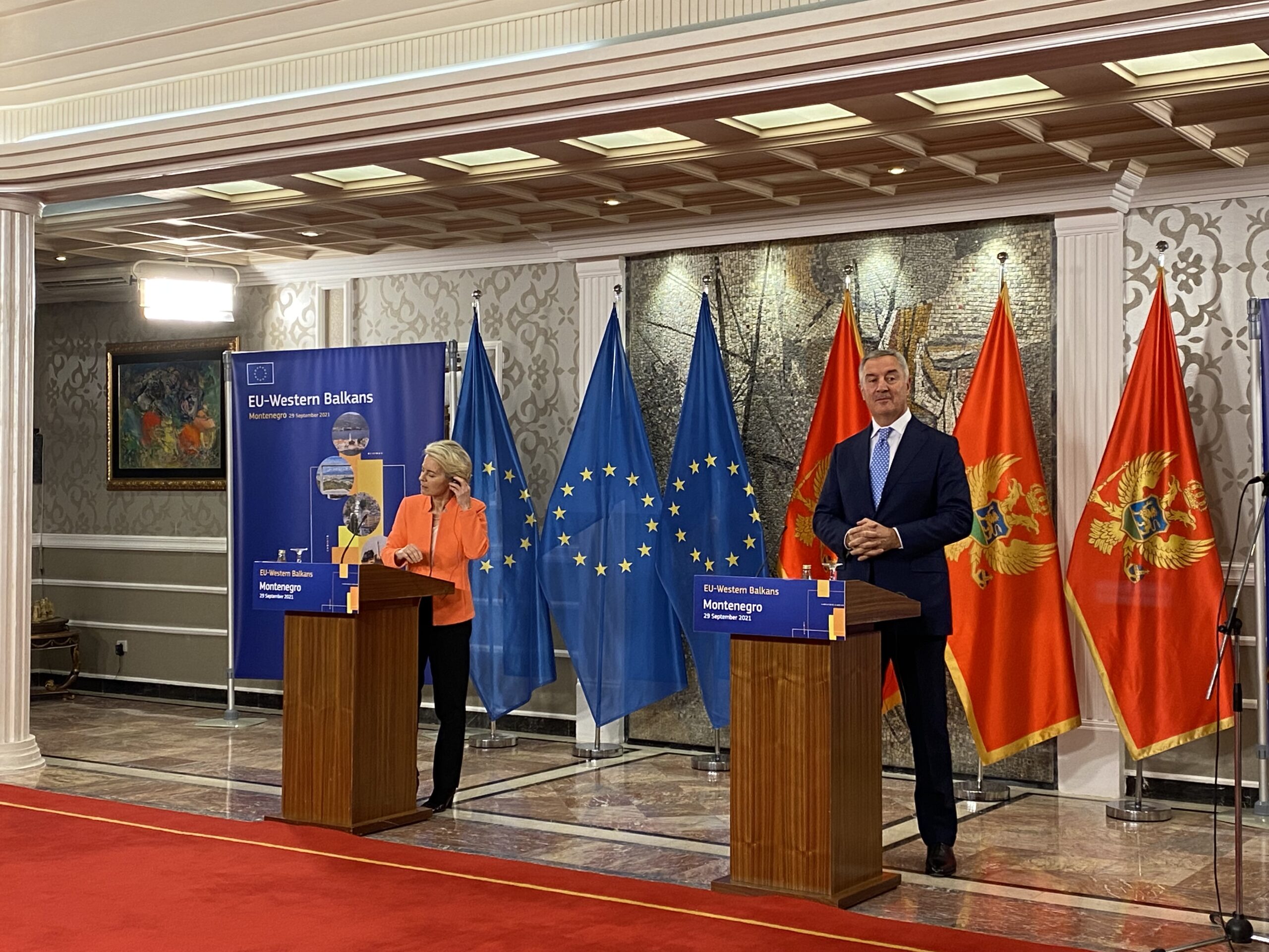 Đukanović: Stabilnost ZB u iskušenju, Fon Der Lajen: Crna Gora je najviše napredovala, želimo je u EU