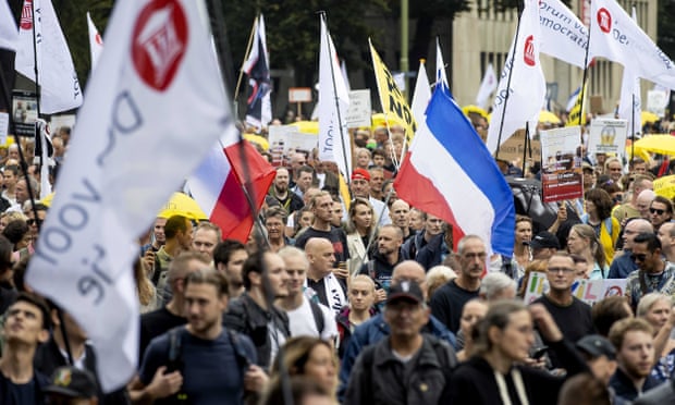 Kovid propusnice natjerale Holanđane na ulice
