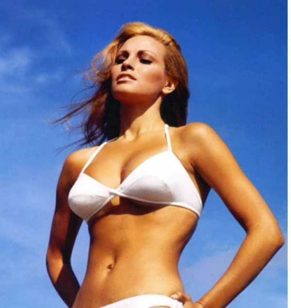 Ovako danas izgleda NAJZGODNIJA Bondova djevojka! (FOTO)
