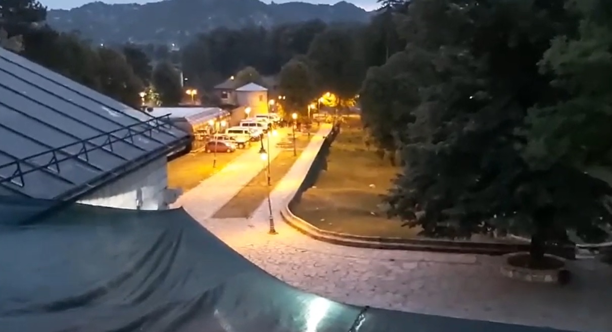 (VIDEO) SA MANASTIRSKIH ZIDINA: Baš fino miriše, ugasi se ”e viva”