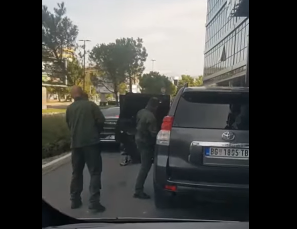 UP za Standard: Džipovi sa beogradskim tablicama pripadaju štićenim ličnostima; Nema odgovora da li su “Kobre” u CG