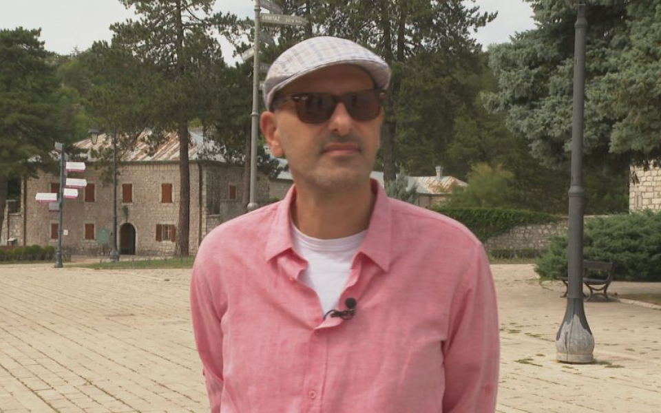 Radunović: Joanikije i Porfirije da priznaju Crnogorsku naciju, treba pokazati dobru volju