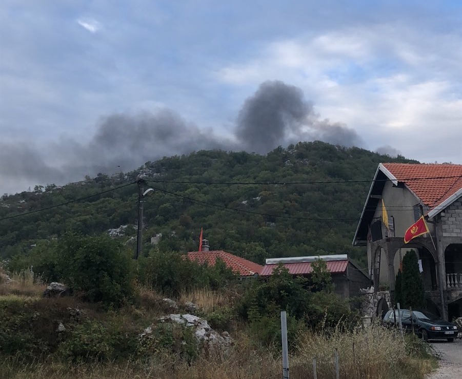 DESANT NA CETINJE: Policija na Belvederu zahtijeva da se građani raziđu