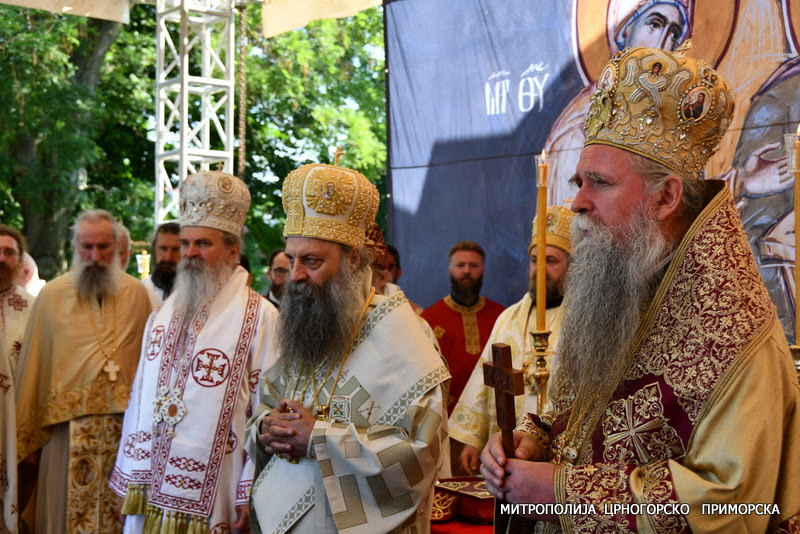 SPC zabranila sveštenstvu objave na društvenim mrežama koje nemaju blagoslov crkve?