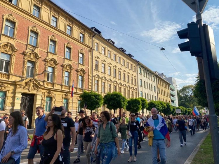 Parlamentarni izbori u Sloveniji raspisani za 24. april