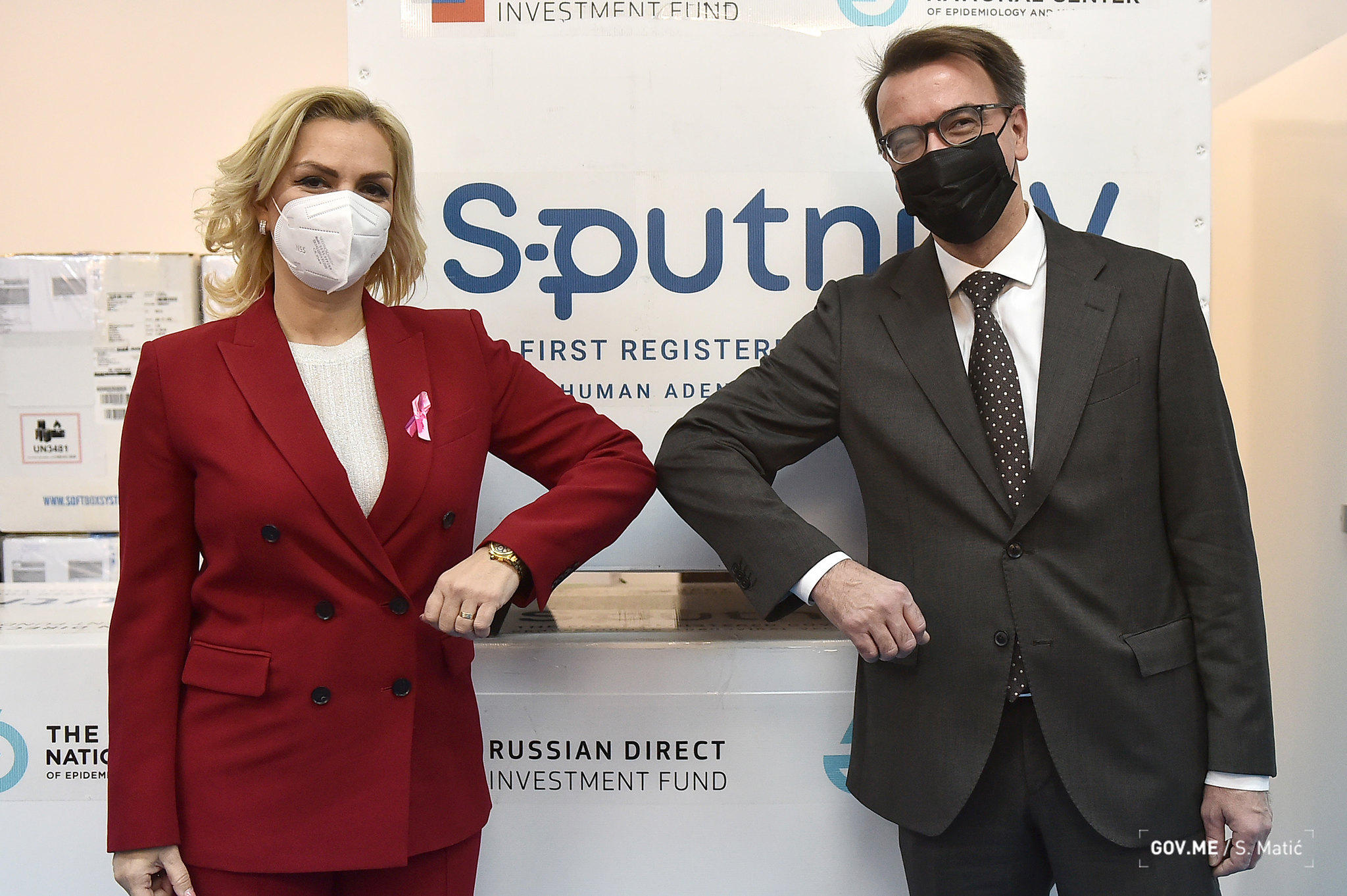U Crnu Goru stiglo 40 hiljada doza vakcina Sputnjik V