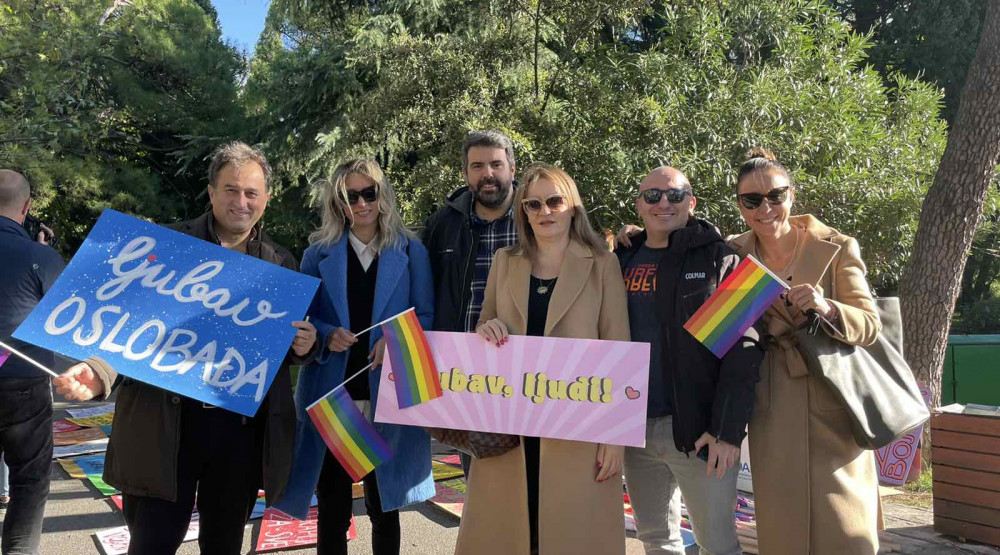 GI 21.maj: Javni funkcioneri i političari da podrže društveno prihvatanje LGBTIQ osoba
