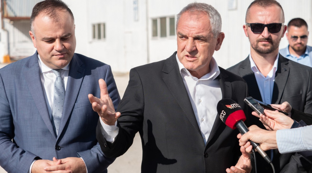 Mitrović obišao radove na uklanjanju grita u brodogradilištu Bijela: Ekosistem i biodiverzitet podmorja u biće sačuvani