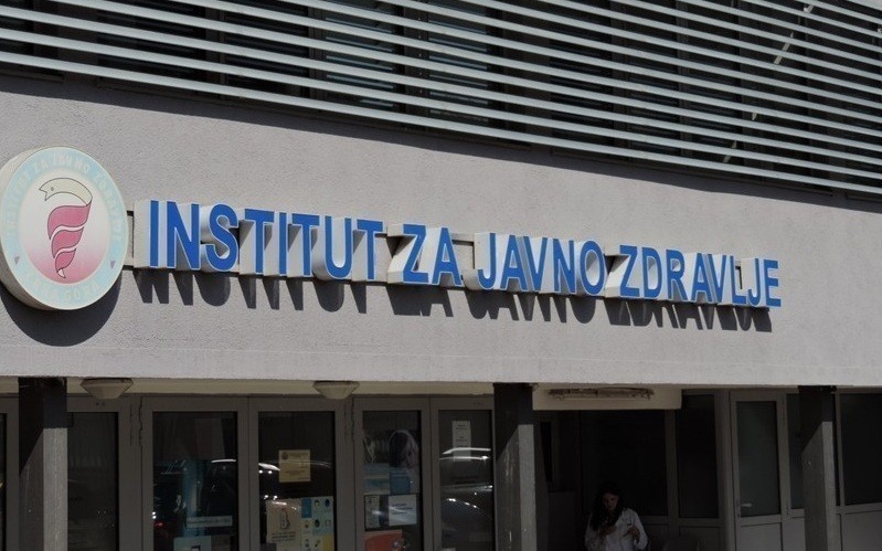 IJZ: Treću dozu primilo 800 građana