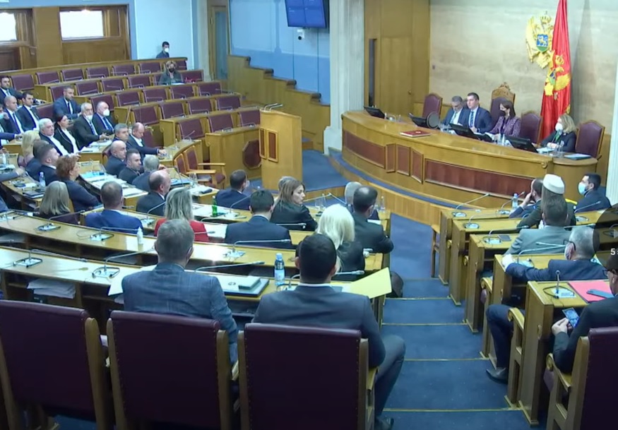 Mugoša: Strah vas je suverenističkih glasova na Cetinju i manjinskih u Petnjici, Koprivica: Zakon je u skladu sa Ustavom