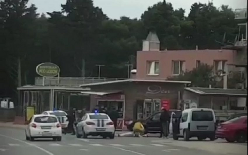 Oboren pješak u Baru