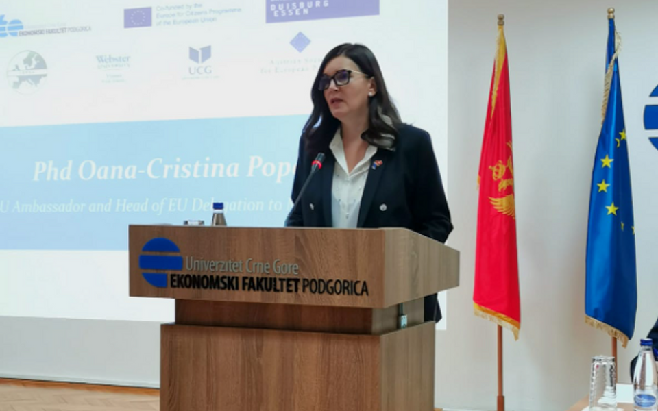 Popa: Crna Gora mora raditi na političkom i ekonomskom približavanju EU