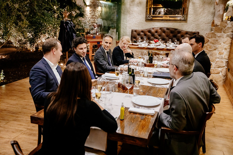 Abazović na radnoj večeri sa EU parlamentaracima: Vjerujemo u uspjeh Crne Gore